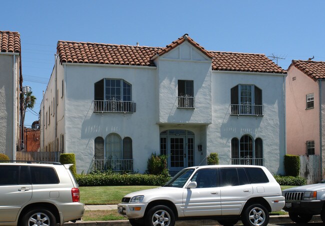 418 N Hayworth Ave in Los Angeles, CA - Building Photo - Building Photo