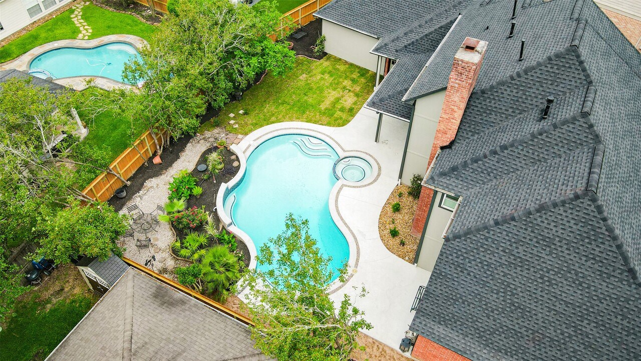 5807 Mountain View Dr in Houston, TX - Building Photo
