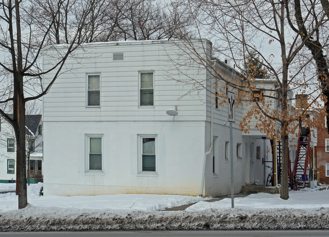 328-334 W Nittany Ave in State College, PA - Building Photo - Building Photo