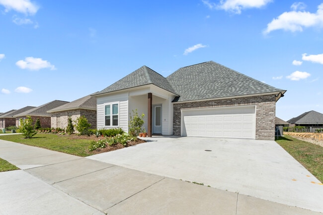 3145 Creekmere Ln in Baton Rouge, LA - Foto de edificio - Building Photo