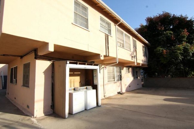 6801 Hollywood Blvd in Los Angeles, CA - Building Photo - Building Photo