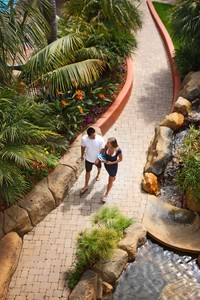 Tropicana Student Living in Goleta, CA - Foto de edificio - Building Photo