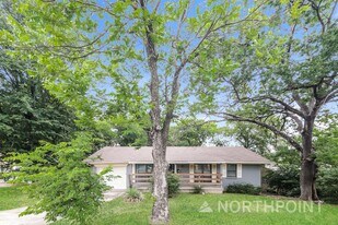 1435 Whispering Trail in Dallas, TX - Building Photo
