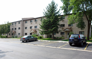 502-504 E Spruce Dr Apartments