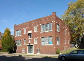 796 Oak St Apartments