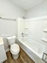 8598 Stonewall Jackson Dr in Jonesboro, GA - Building Photo - Building Photo
