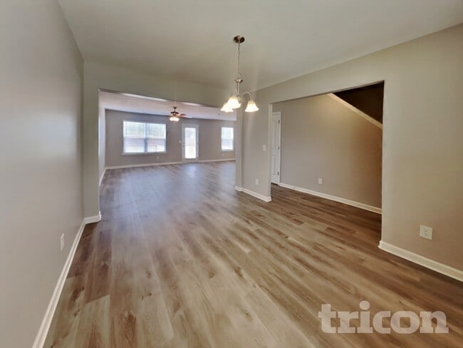 27 Anna Maria Ct in Lillington, NC - Building Photo - Building Photo