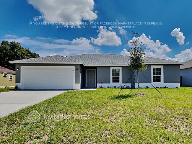 property at 1671 SW Rutland St