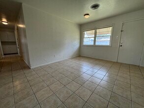 1303 46th St in Lubbock, TX - Building Photo - Building Photo