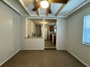 207 W Phillips St in Tyler, TX - Building Photo - Building Photo