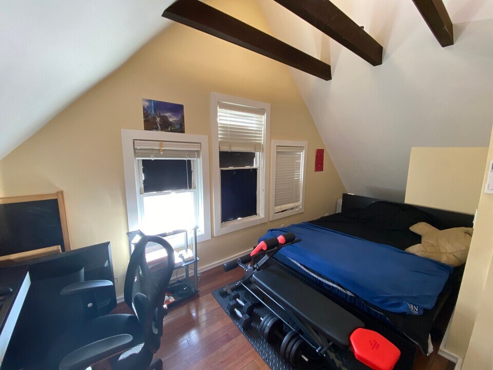381 Highland Ave, Unit 1 in Somerville, MA - Building Photo