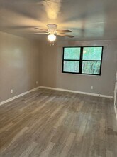 2684 Myra St, Unit 4 in Jacksonville, FL - Building Photo - Building Photo
