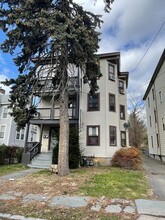 54 Harbison Ave in Hartford, CT - Building Photo - Building Photo