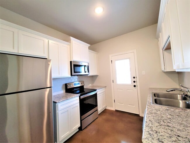 property at 1002 Sparrow Cv