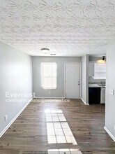 1997 Oak Terrace Dr SE in Atlanta, GA - Building Photo - Building Photo