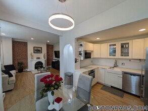 390 Riverway in Boston, MA - Building Photo - Building Photo