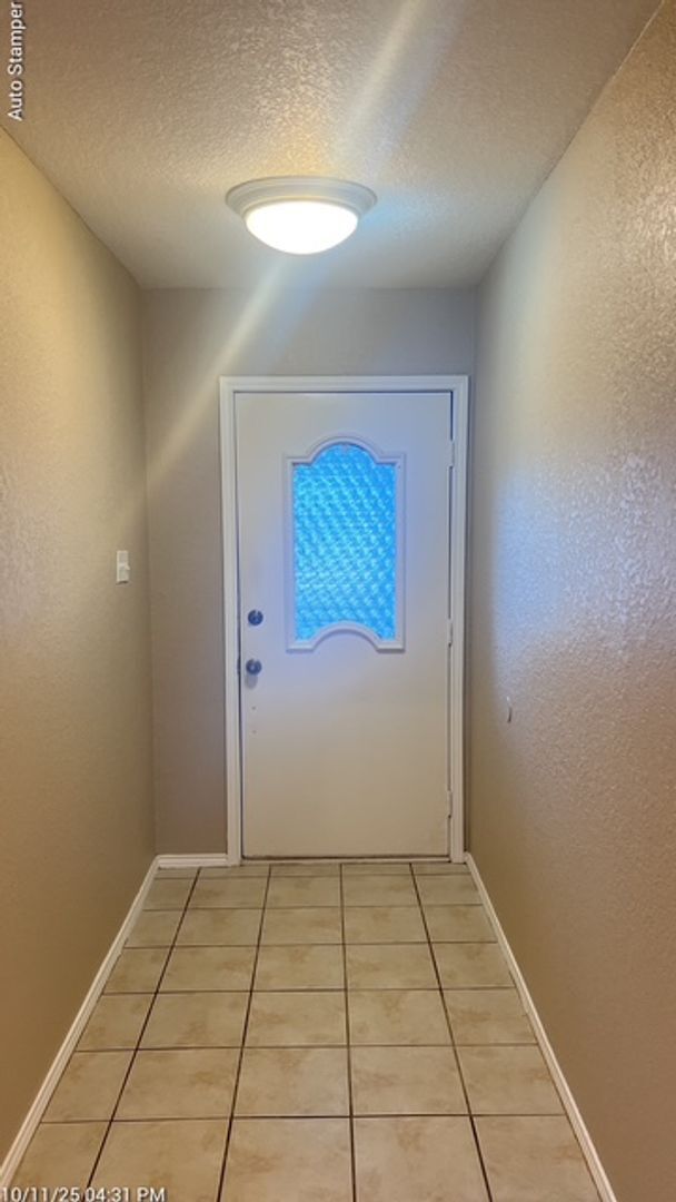 2605 Willow Bend Ct in Bedford, TX - Foto de edificio - Building Photo