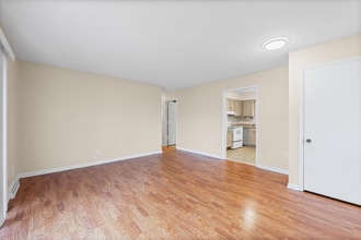 615 E Colorado Ave in Urbana, IL - Building Photo - Building Photo