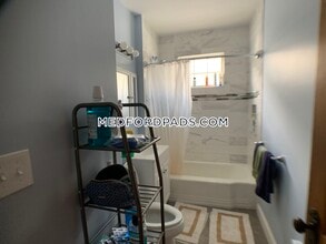65 Frederick Ave in Medford, MA - Building Photo - Building Photo