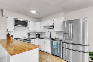 130 S 1300 E, Unit 303 in Salt Lake City, UT - Building Photo