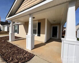 114 Peterborough Dr in Mooresville, NC - Building Photo - Building Photo
