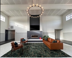 Paradigm Apartments in Norfolk, VA - Building Photo