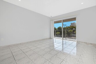 7705 SW 86th St in Miami, FL - Building Photo - Building Photo