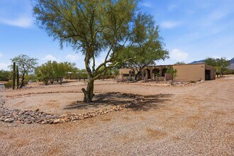 3735 N Gunnison Dr in Tucson, AZ - Building Photo - Building Photo