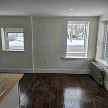 156 Ontario St-Unit -1 in Lockport, NY - Building Photo - Building Photo
