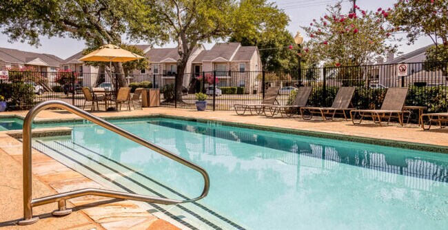 Sunchase in Round Rock, TX - Foto de edificio - Building Photo