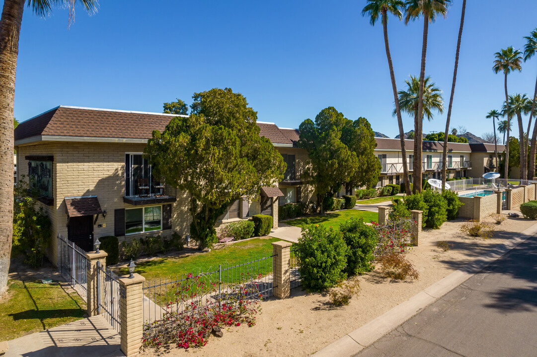 Royal Palm Central Condo in Phoenix, AZ - Building Photo