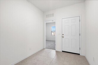8129 S 63rd Dr in Phoenix, AZ - Building Photo - Building Photo