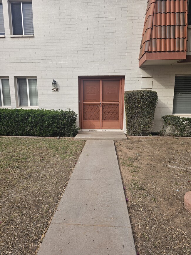 property at 4028 N Granite Reef Rd