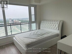 8081 Birchmount Rd in Markham, ON - Building Photo - Building Photo