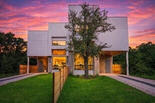 409 Clover Ct in Austin, TX - Building Photo
