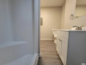 1111 Summer St in Pekin, IL - Building Photo - Building Photo