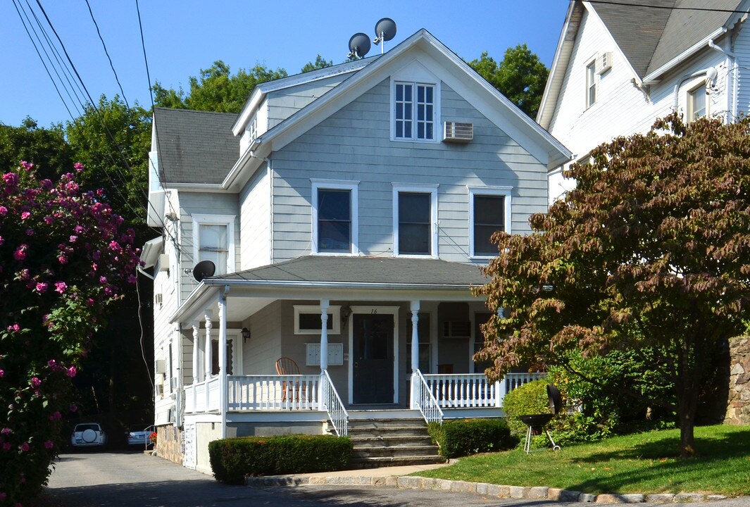 16-20 Taylor Ave in Norwalk, CT - Foto de edificio