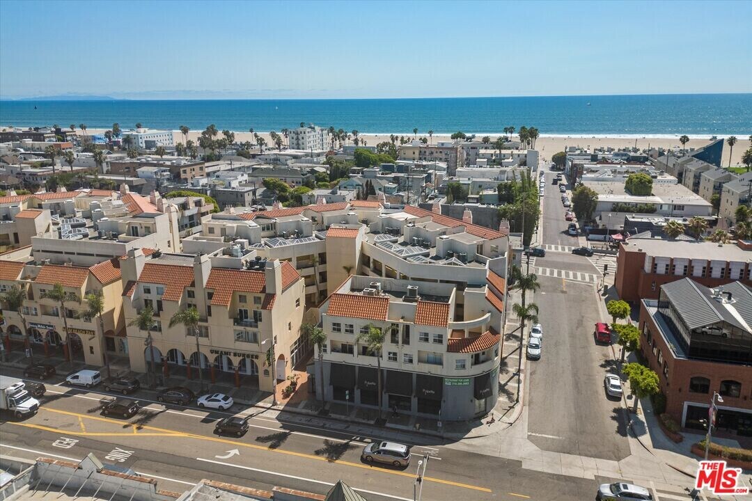 235 Main St in Los Angeles, CA - Building Photo