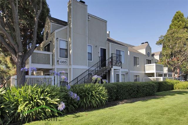 Pacific Crest Apartments in Pinole, CA - Building Photo