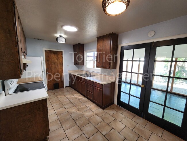 99 Price Ln in Pleasant Hill, CA - Building Photo - Building Photo