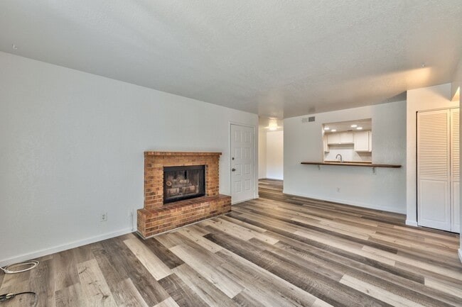 3790 Shirebrook Dr in Las Vegas, NV - Building Photo - Building Photo