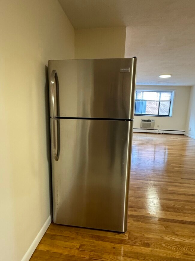 111 Babcock St, Unit 3 in Brookline, MA - Building Photo - Building Photo