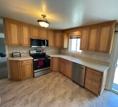1477 E 7320 S St in Cottonwood Heights, UT - Building Photo - Building Photo