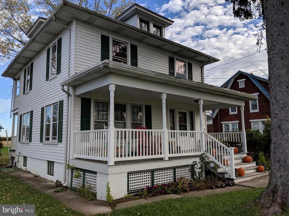 1113 Chambersburg Rd in Gettysburg, PA - Building Photo