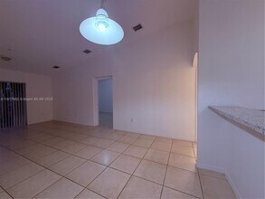 3820 SW 48th Ave in Pembroke Park, FL - Foto de edificio - Building Photo