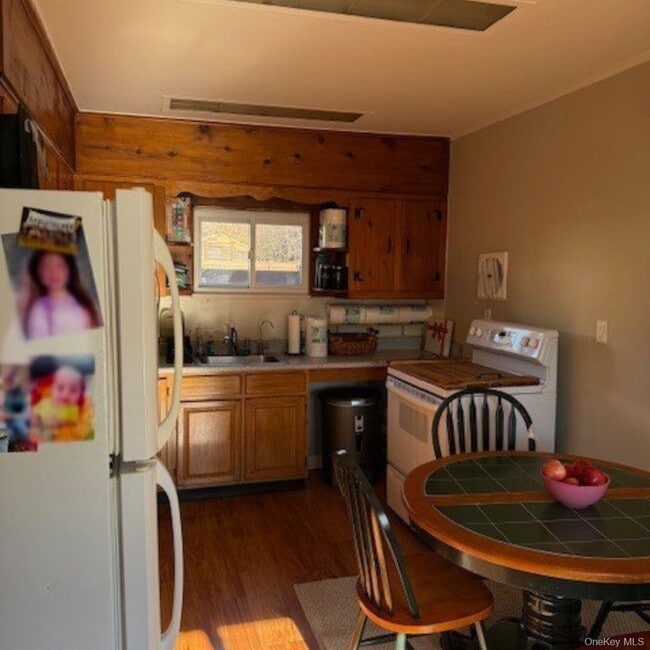 10 Front St in Nyack, NY - Building Photo - Building Photo