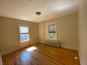 414 Kenwood Ave, Unit Apt C in Delmar, NY - Building Photo - Building Photo