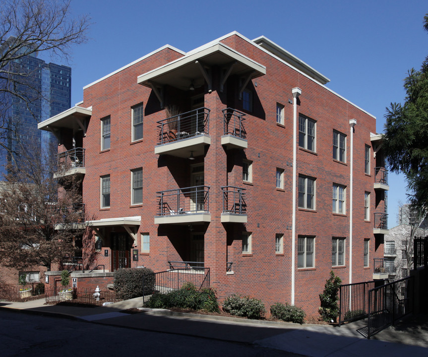 Wilburn House in Atlanta, GA - Building Photo