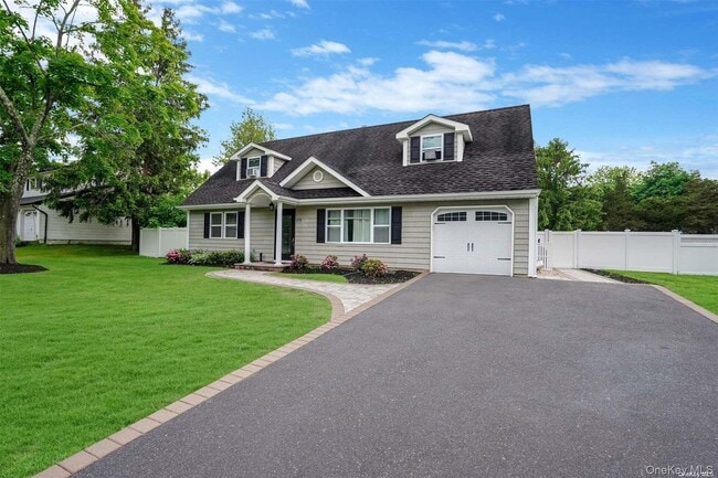 278 Pipe Stave Hollow Rd in Mount Sinai, NY - Building Photo - Building Photo