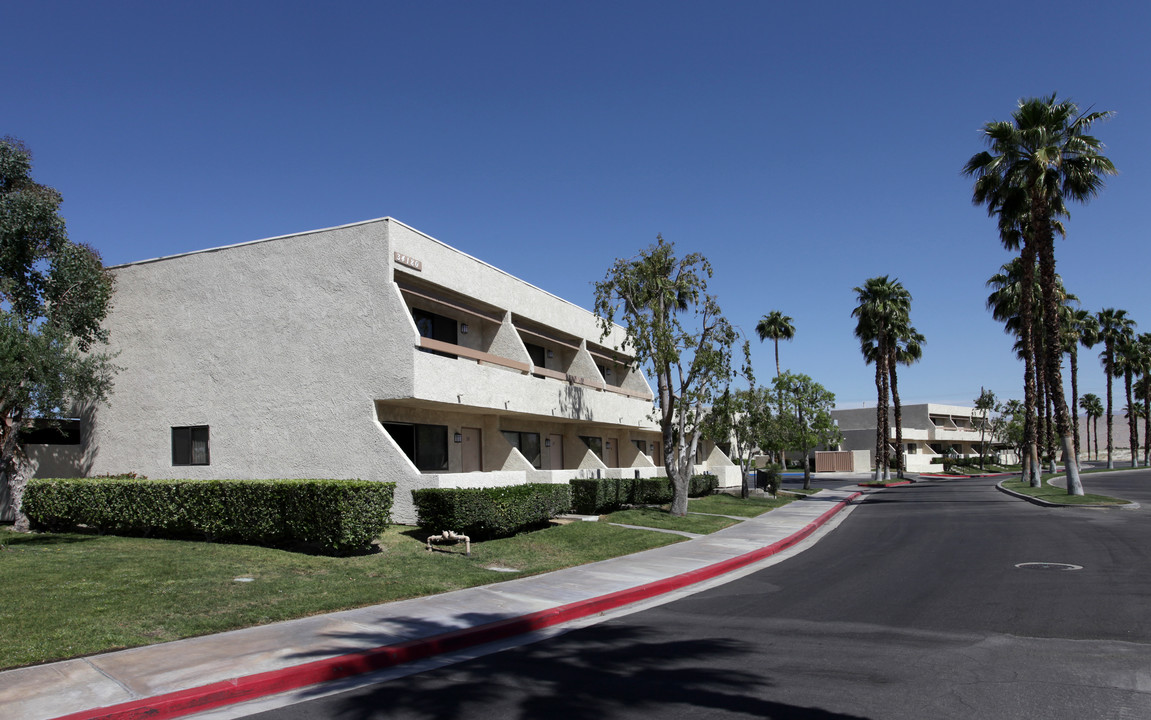 Villa Mirage I & II in Rancho Mirage, CA - Building Photo